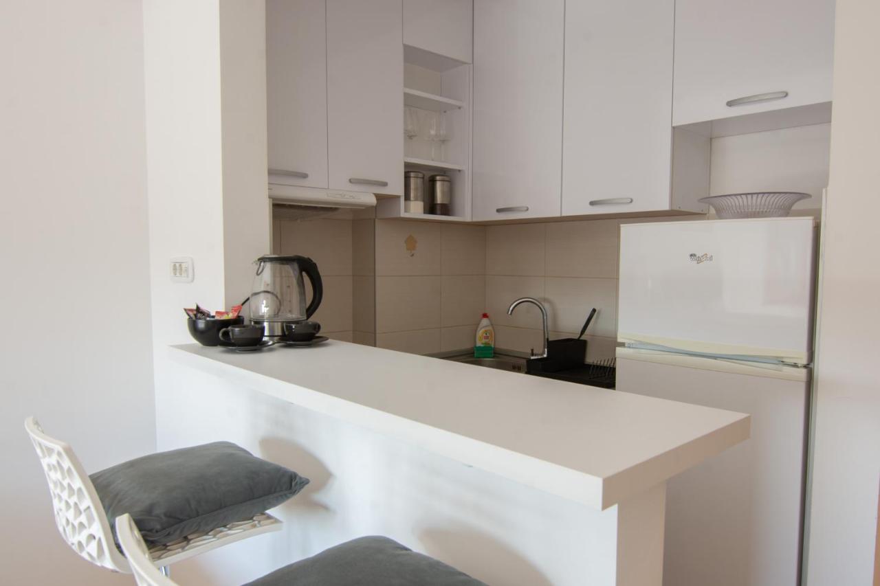 A Blok New Modern - Free Garage Parking, Comfortable, Quiet With A Park View Belgrad Dış mekan fotoğraf